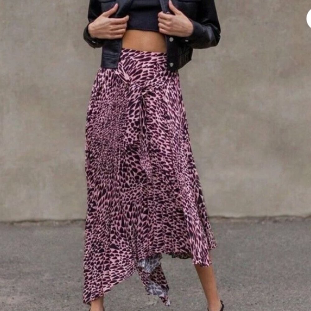 Topshop Pleated Midi Skirt Pink Animal Print Asymmetrical Hem Size 4 Feminine